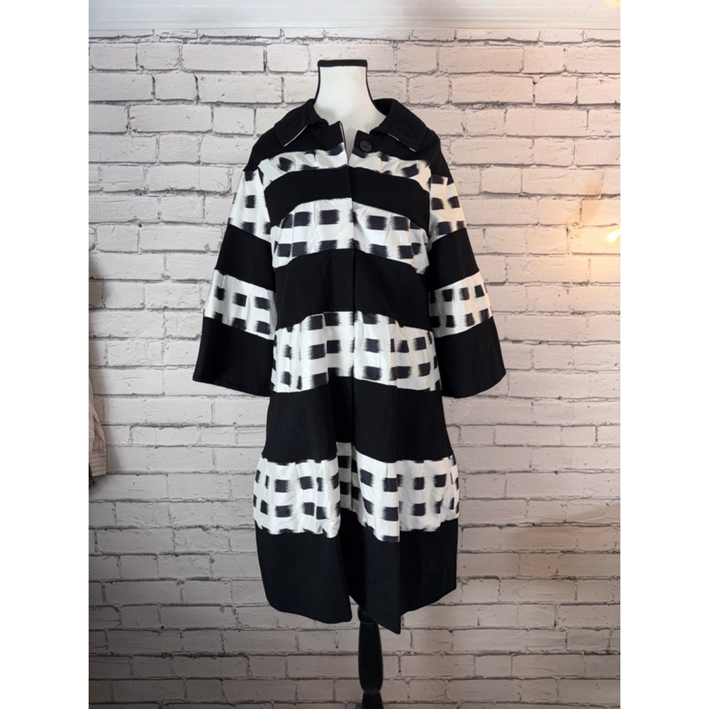 Diane von Furstenberg Black & White Striped Coat Silk Abstract size 6 OVERSIZED - Picture 7 of 12